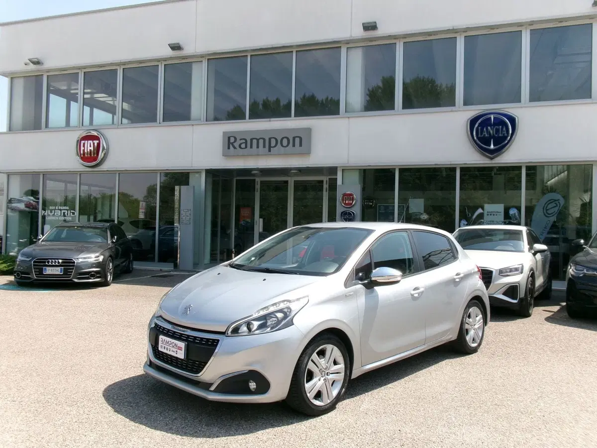 Peugeot 208 usata a Venezia