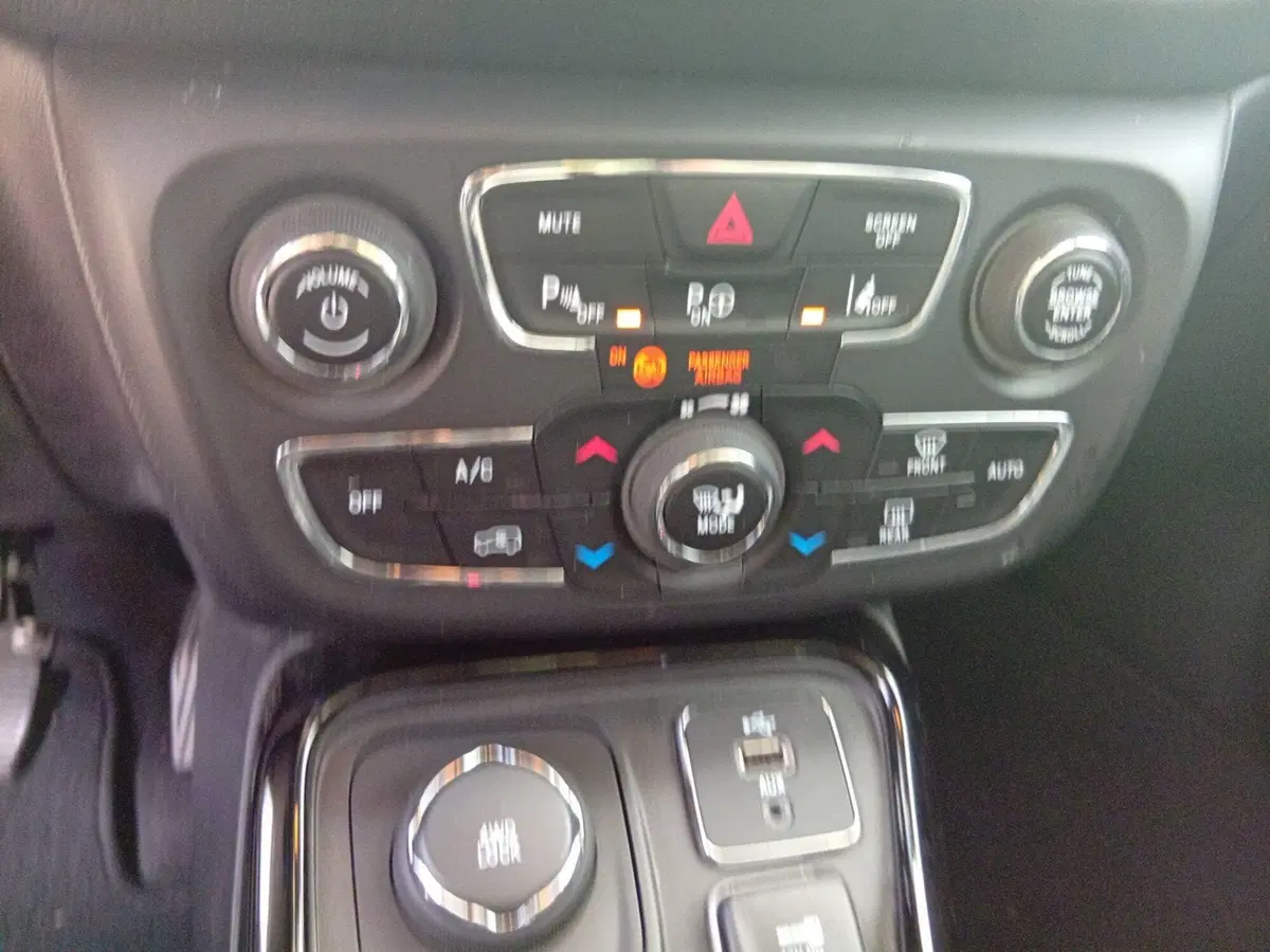 Jeep Compass usata a Catania (16)