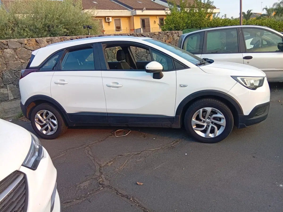 Opel Crossland X usata a Catania (2)