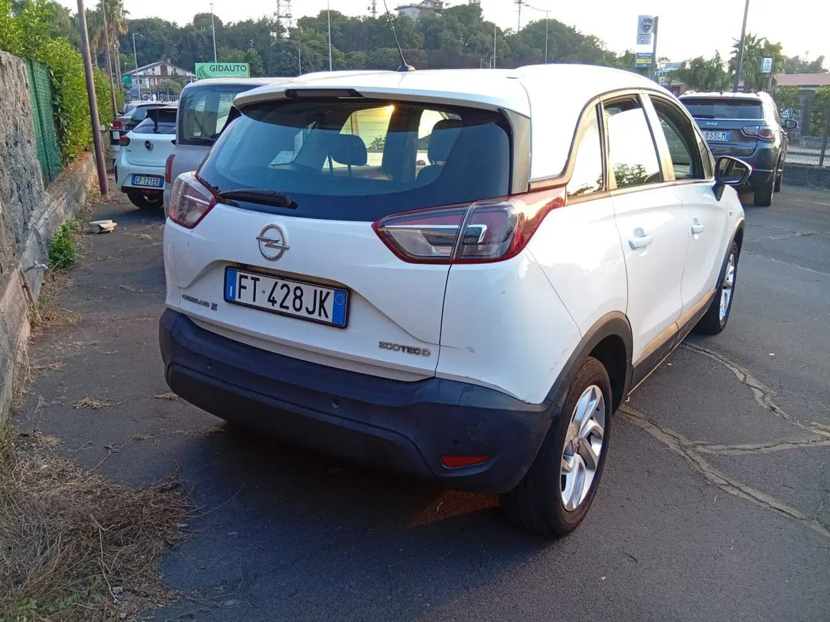 Opel Crossland X usata a Catania (3)