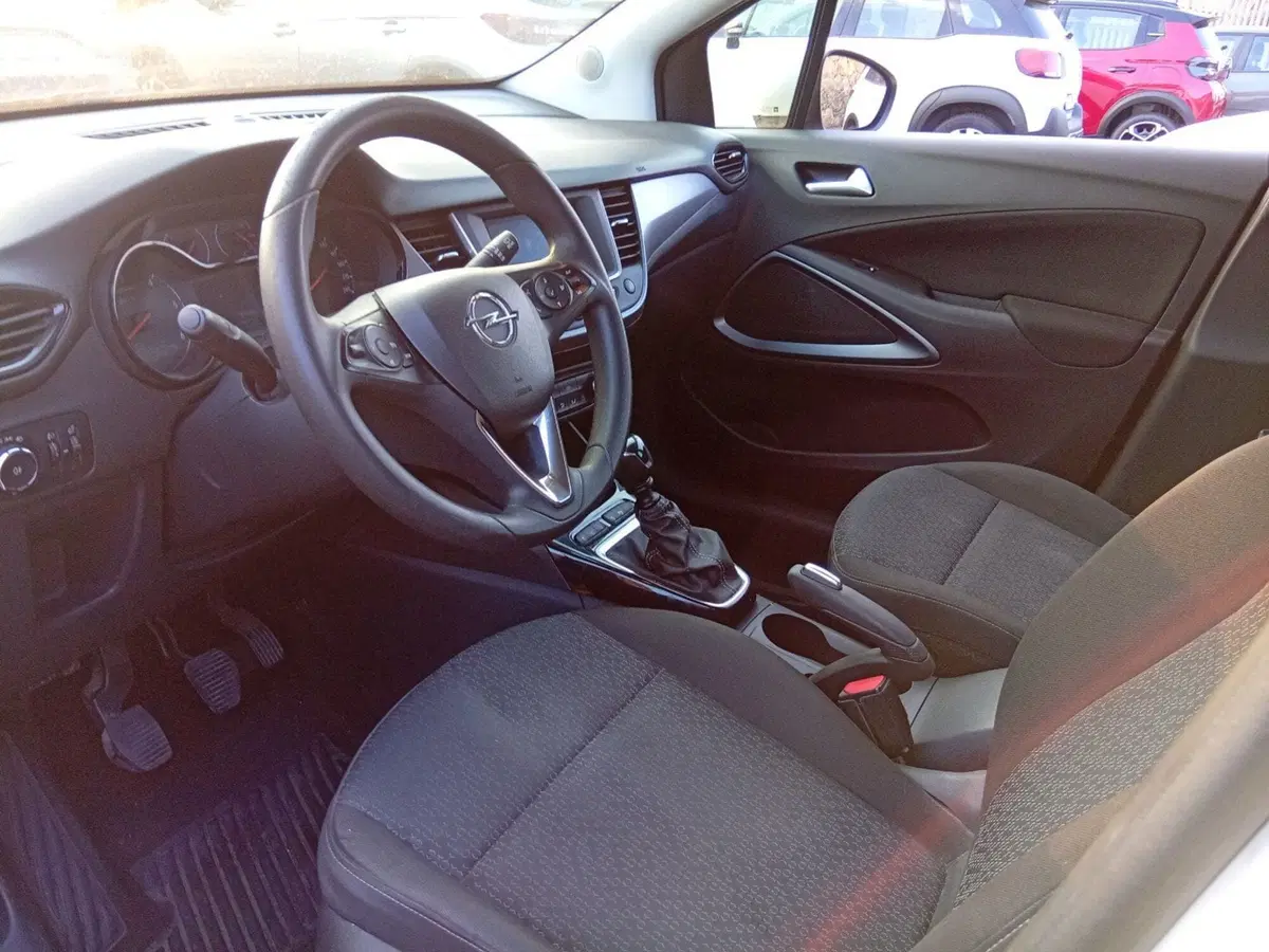 Opel Crossland X usata a Catania (9)