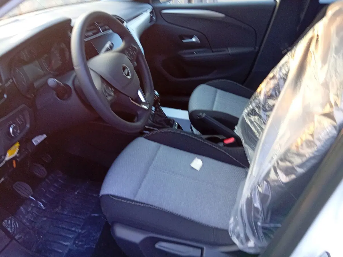 Opel Corsa nuova a Catania (10)