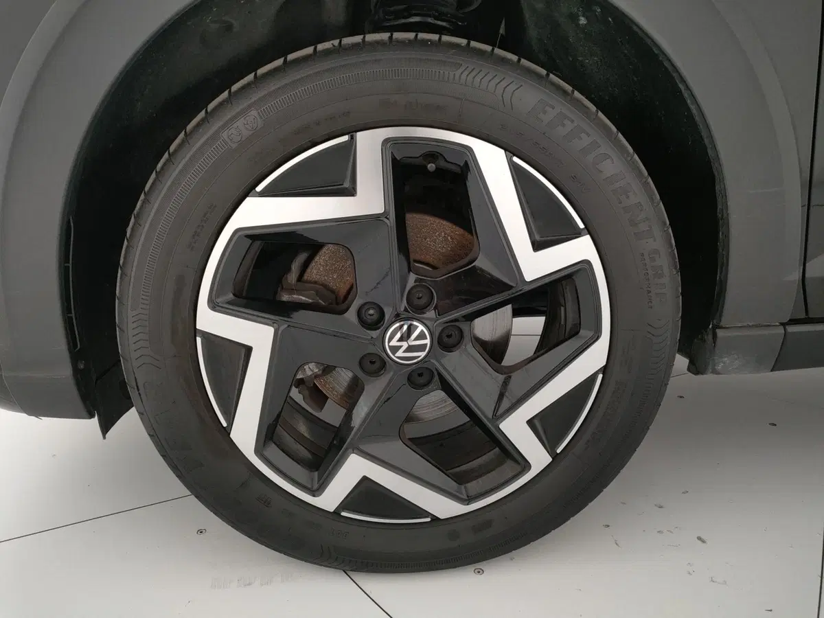 Volkswagen Taigo usata a Arezzo (7)