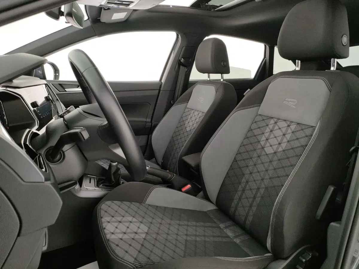 Volkswagen Taigo usata a Arezzo (12)