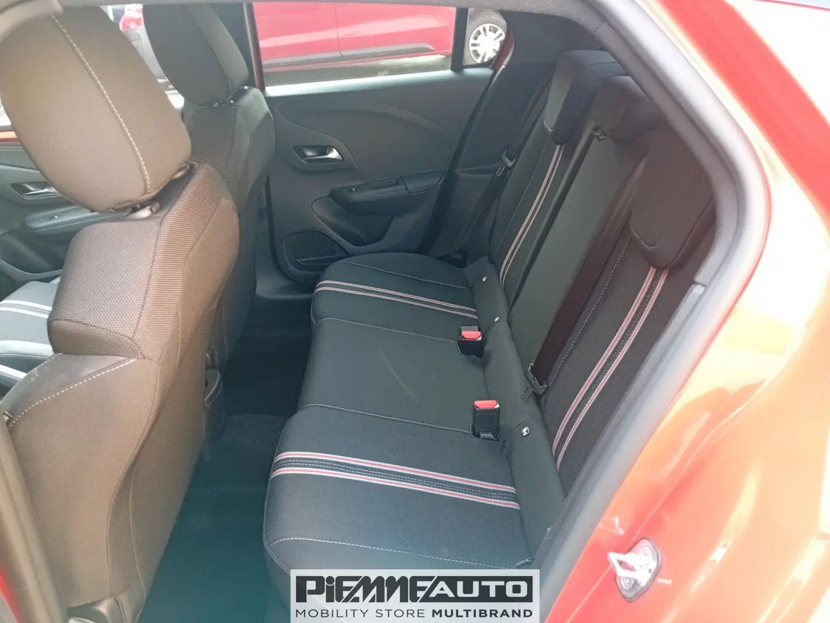 Opel Corsa nuova a Parma (10)