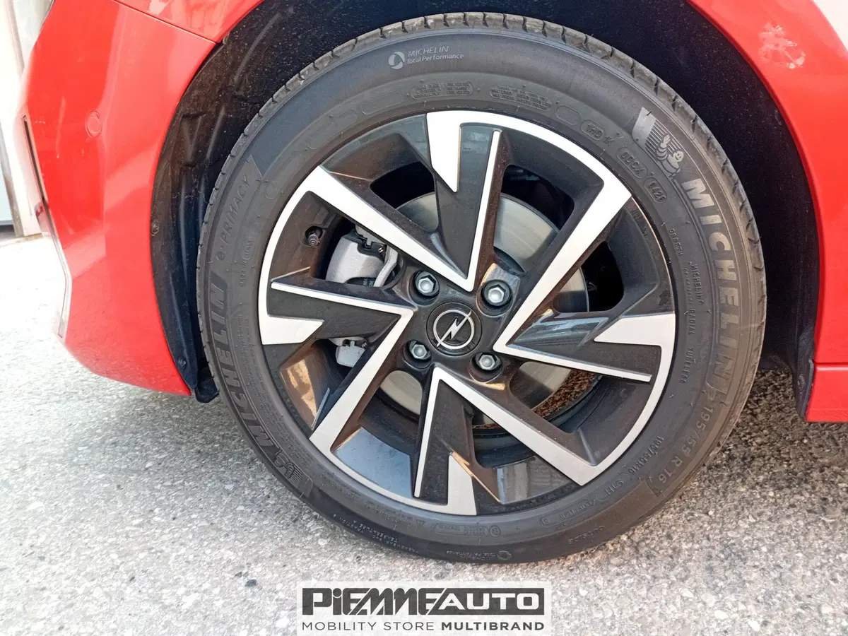 Opel Corsa nuova a Parma (15)