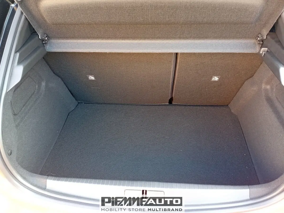 Opel Corsa nuova a Parma (18)