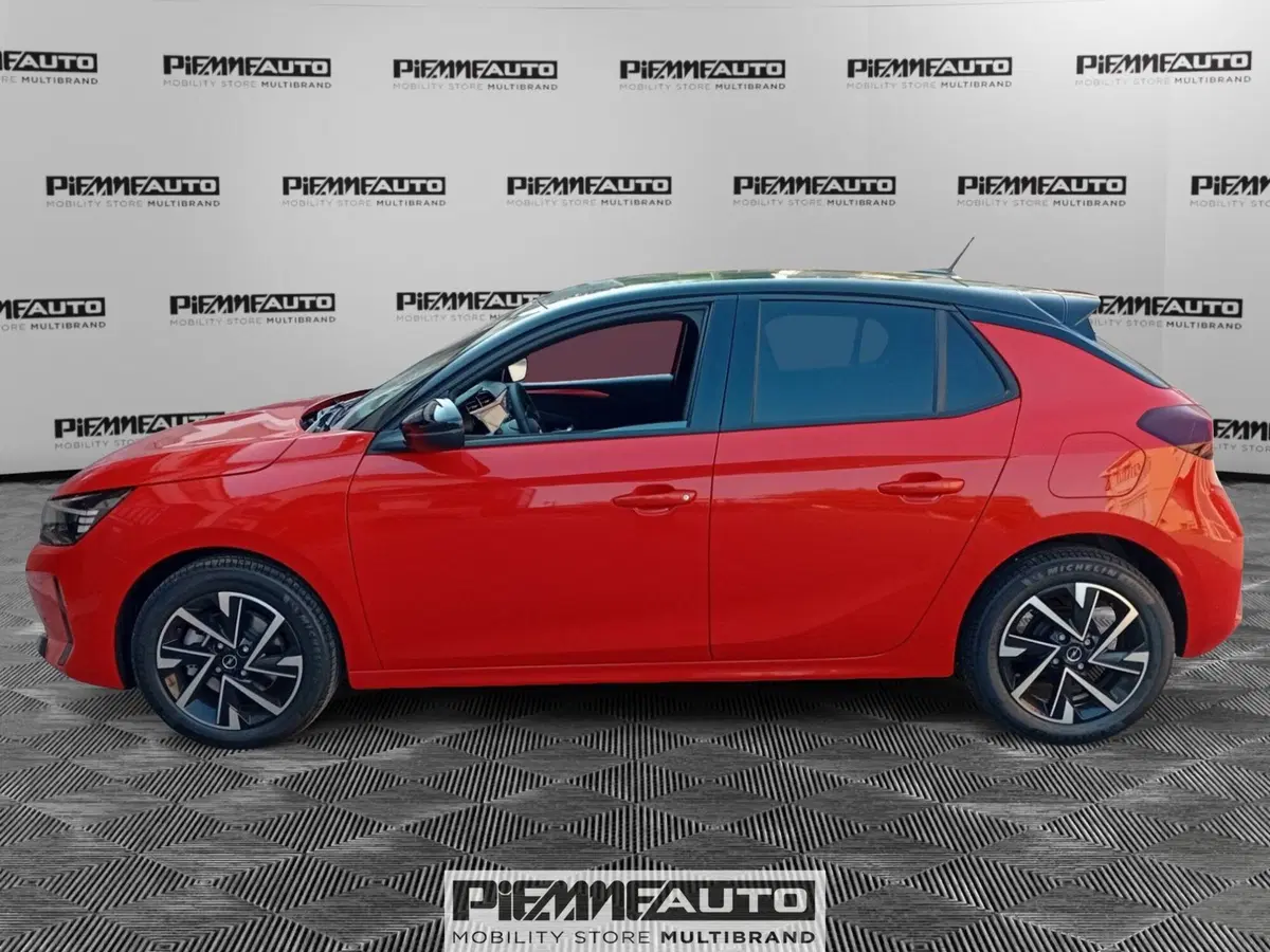 Opel Corsa nuova a Parma (2)