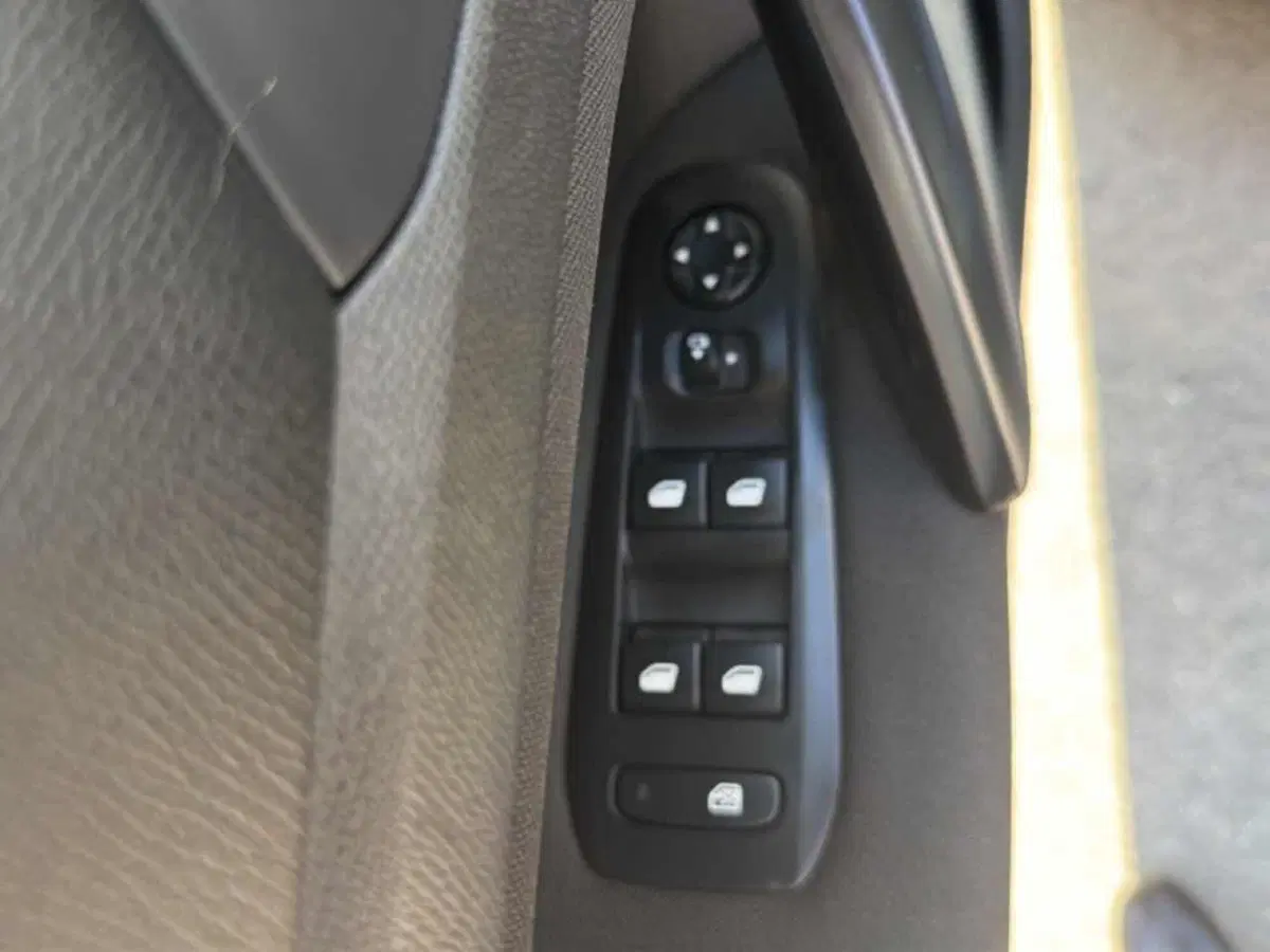 Peugeot 308 SW usata a Foggia (12)