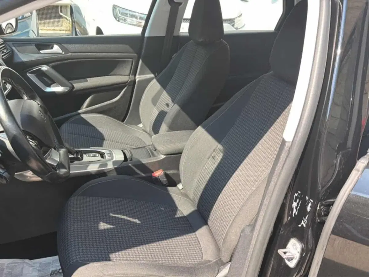 Peugeot 308 SW usata a Foggia (9)