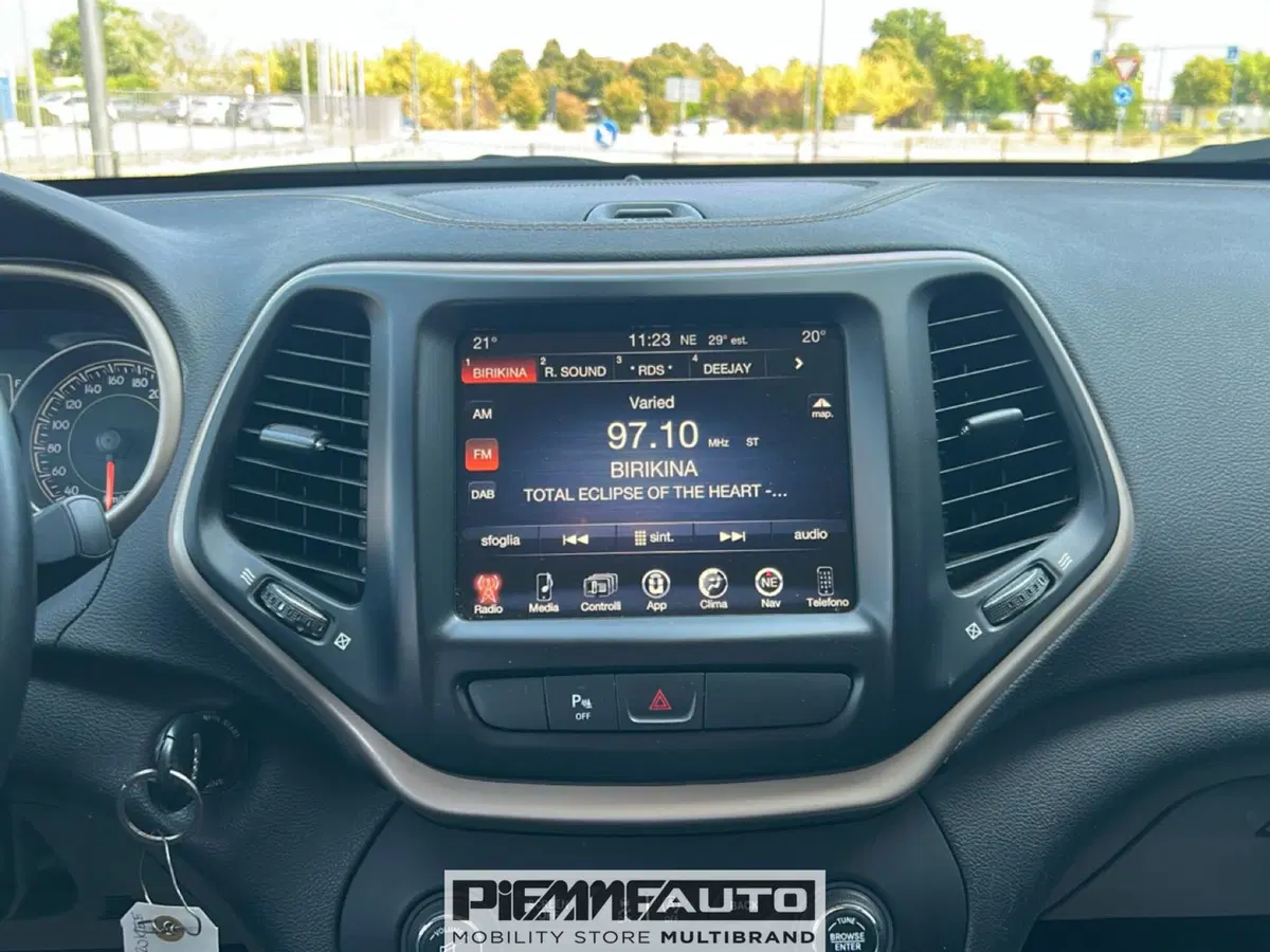 Jeep Cherokee usata a Parma (14)