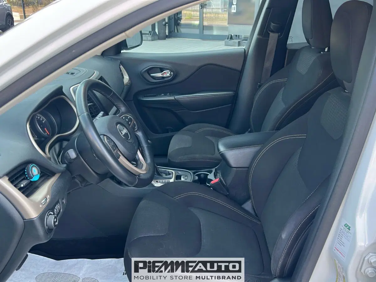 Jeep Cherokee usata a Parma (9)