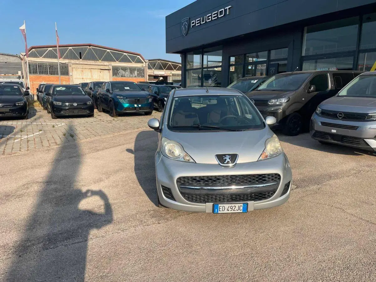 Peugeot 107 usata a Foggia (18)
