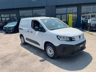 Peugeot Partner Furgone M 1.5 diesel 100cv S&S nuova a Foggia
