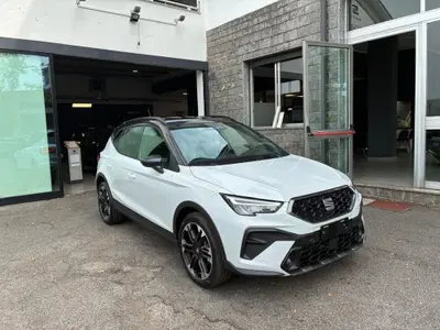SEAT Arona 1.0 ecotsi Black Edition 95cv nuova a Barlassina
