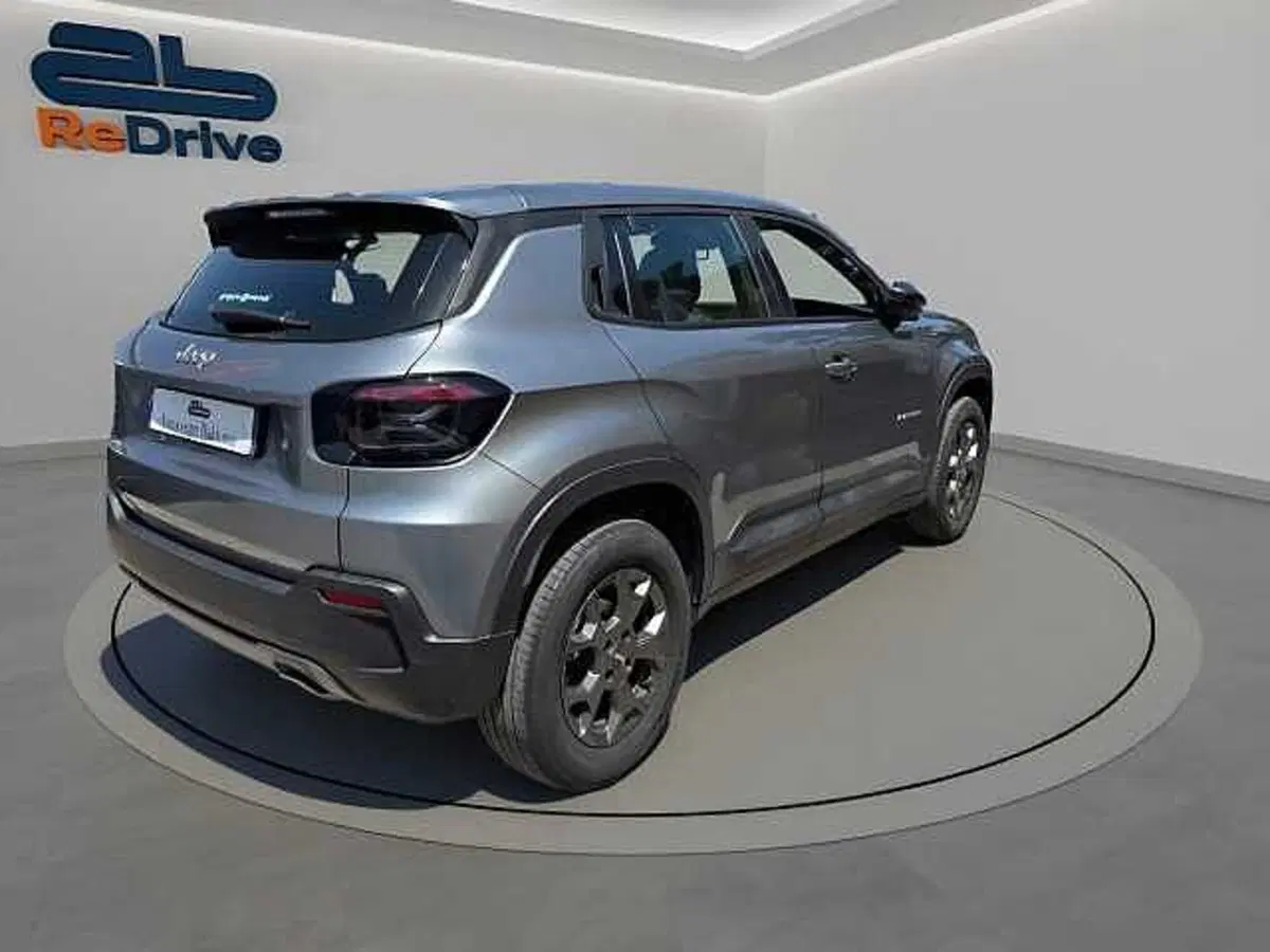 Jeep Avenger usata a Roma (4)