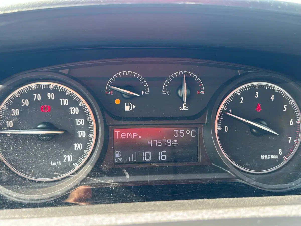 Lancia Ypsilon usata a Bergamo (20)