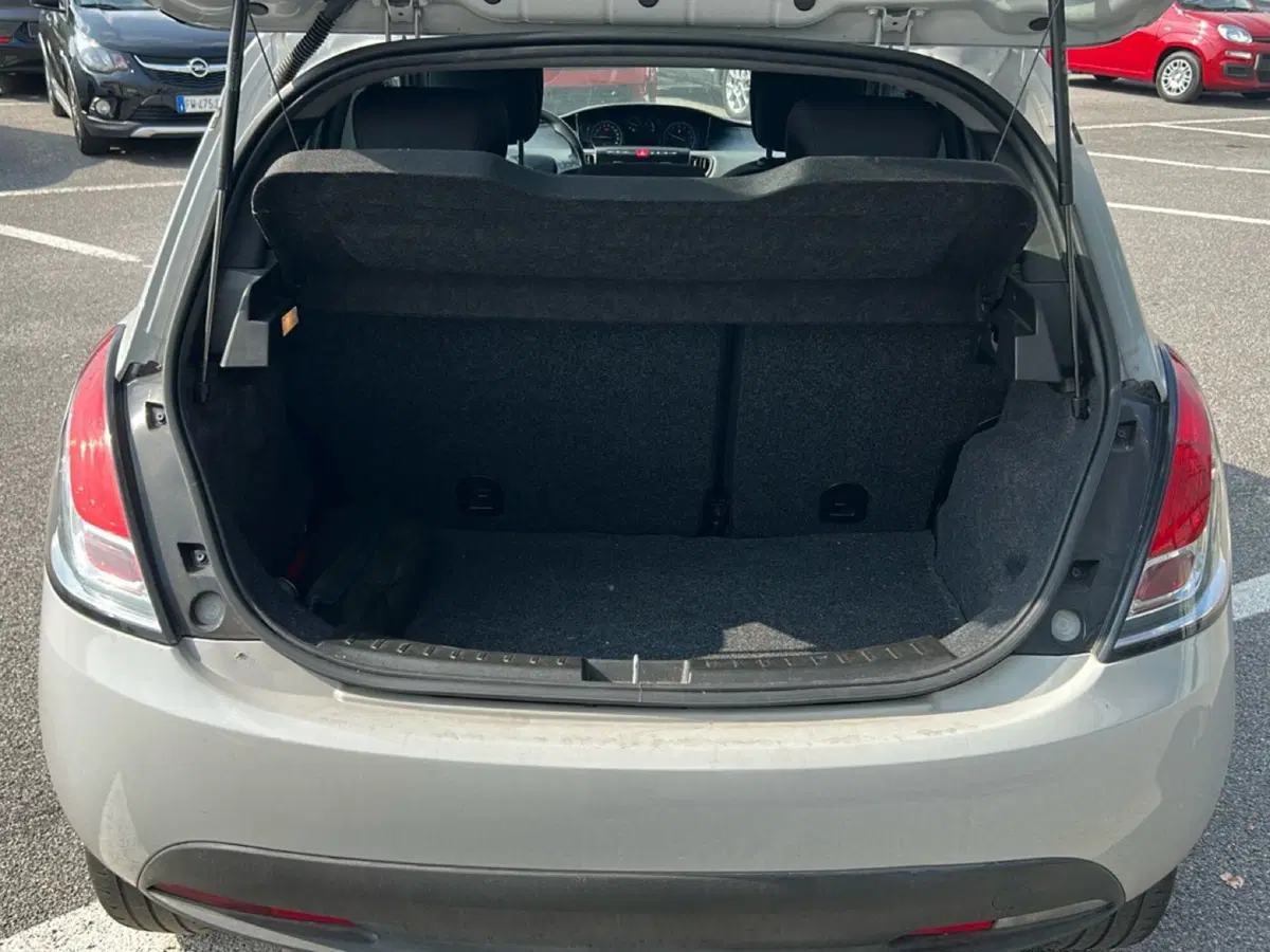 Lancia Ypsilon usata a Bergamo (9)