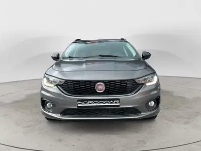 Fiat Tipo Station Wagon Tipo 1.6 Mjt S&amp;S SW Lounge del 2019 usata a Serravalle Sesia