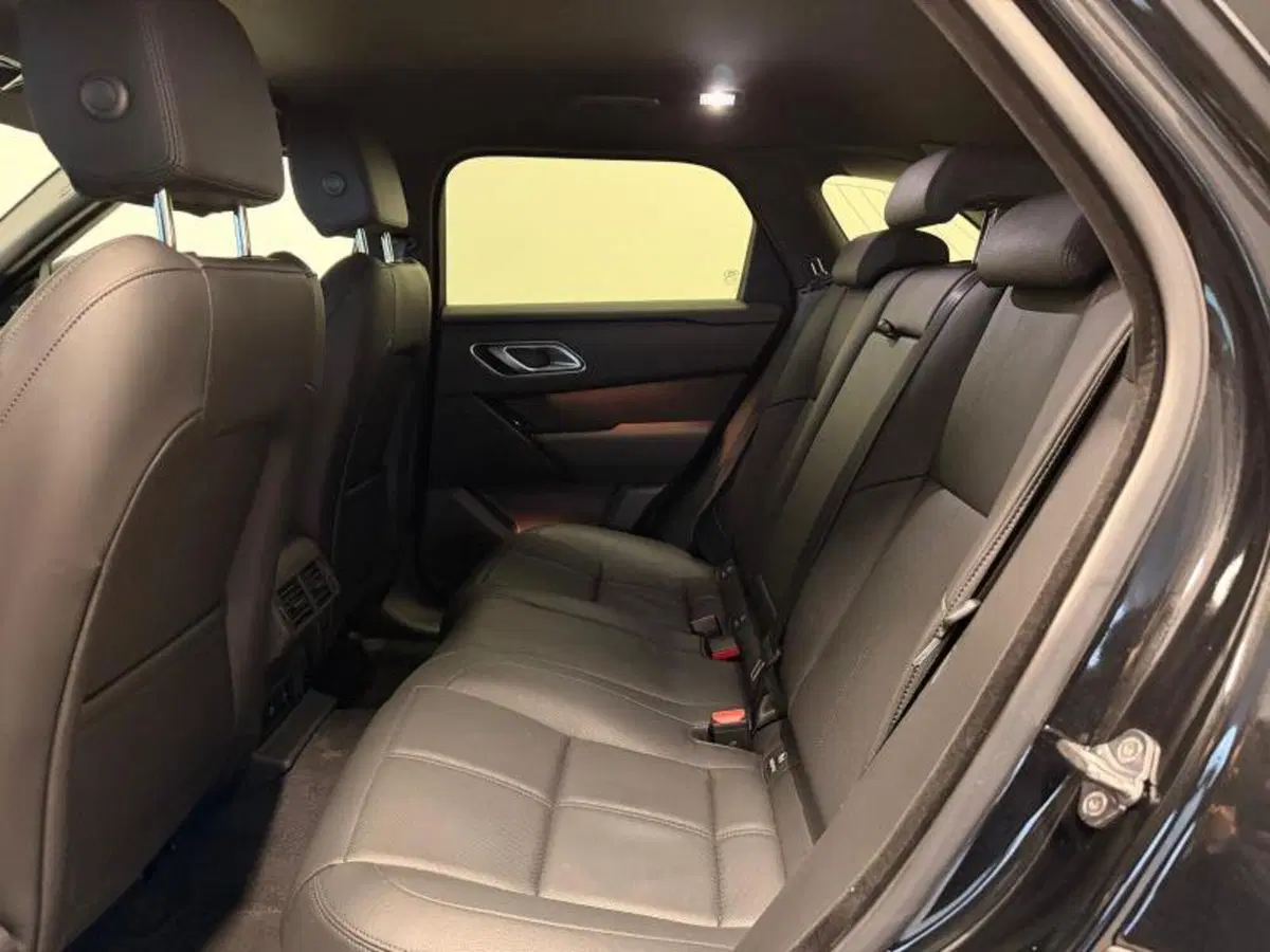 Land Rover Range Rover Velar usata a Venezia (9)