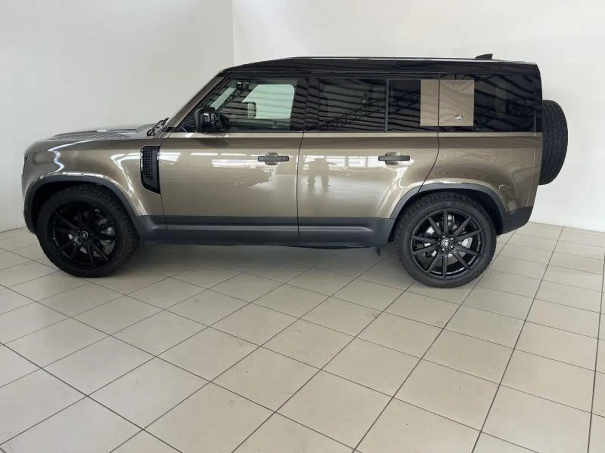 Land Rover Defender usata a Venezia (2)