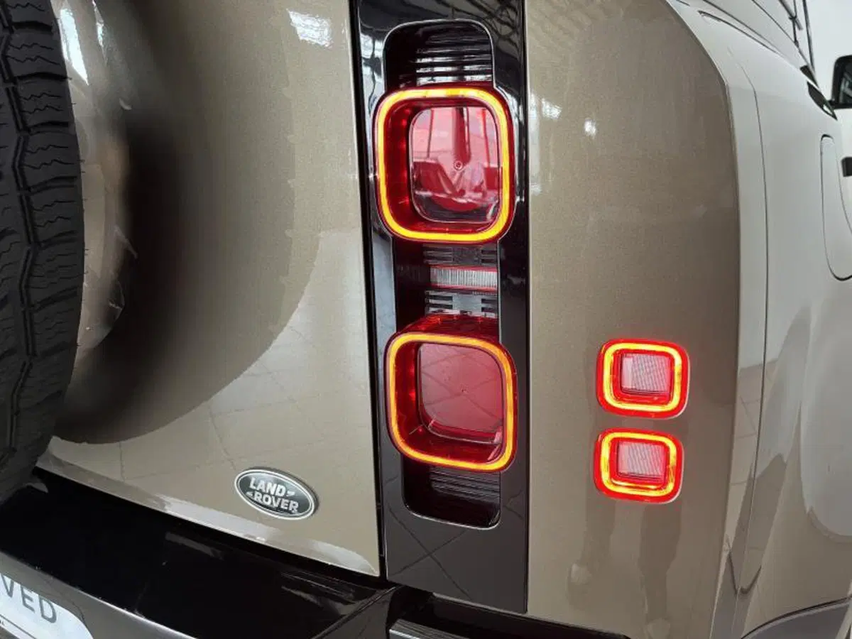 Land Rover Defender usata a Venezia (9)