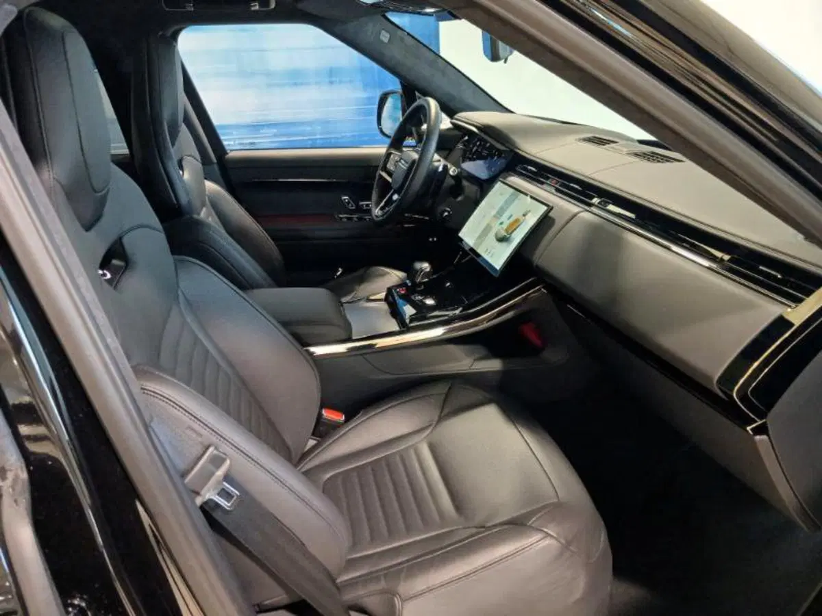 Land Rover Range Rover Sport usata a Venezia (15)