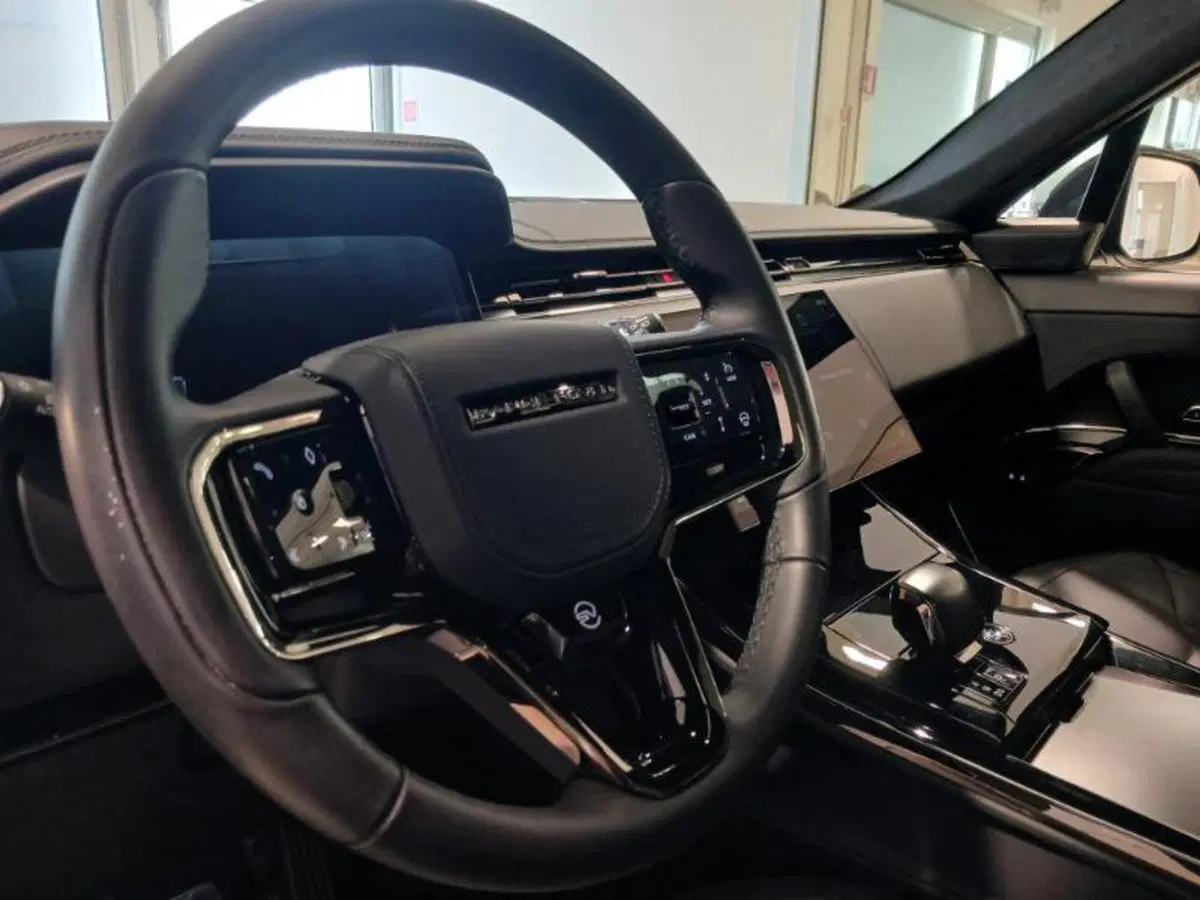 Land Rover Range Rover Sport usata a Venezia (18)