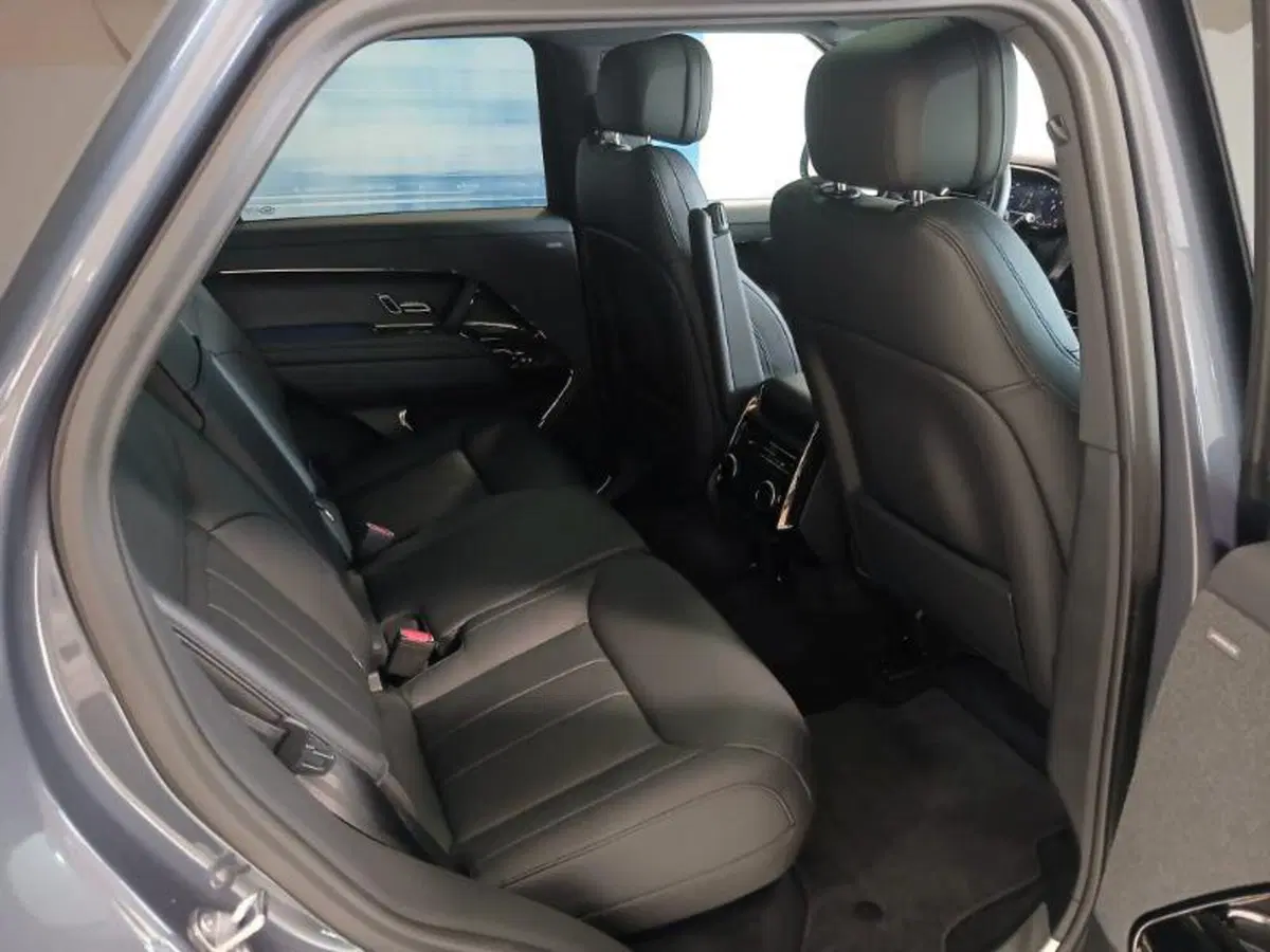 Land Rover Range Rover Sport usata a Venezia (13)