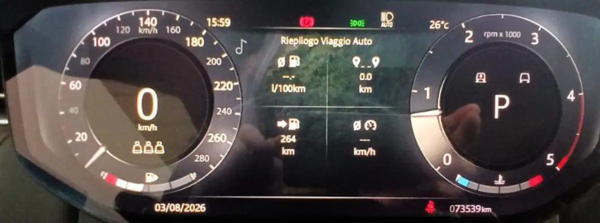 Land Rover Range Rover Sport usata a Venezia (15)