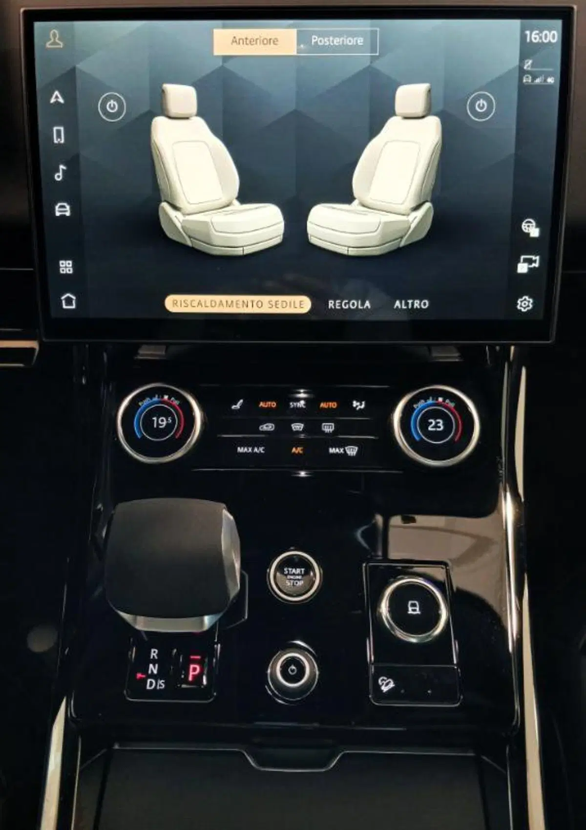 Land Rover Range Rover Sport usata a Venezia (19)