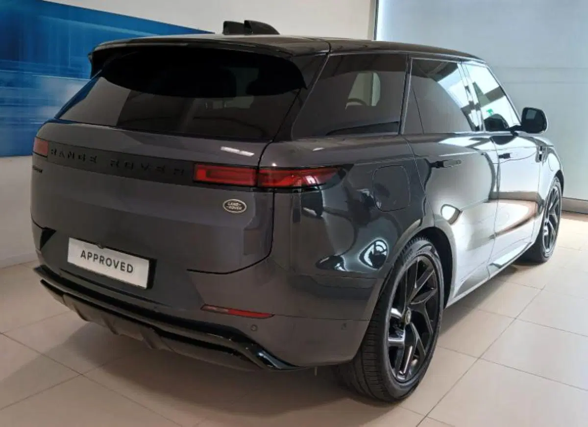 Land Rover Range Rover Sport usata a Venezia (4)