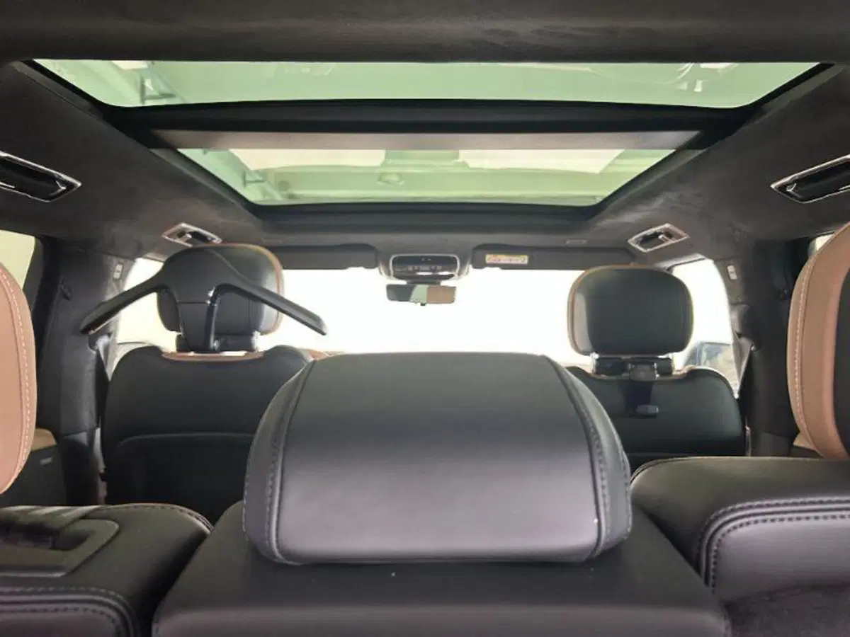Land Rover Range Rover usata a Venezia (15)