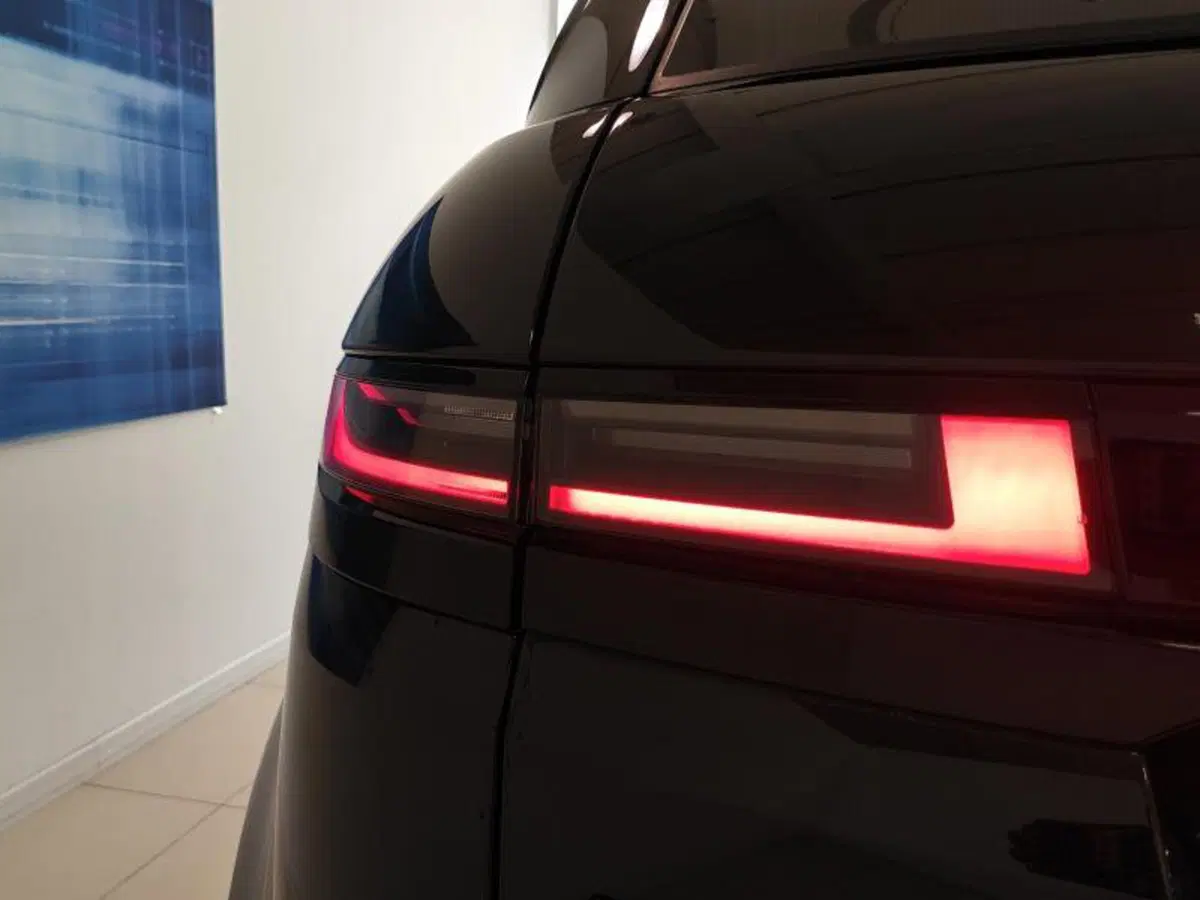 Land Rover Range Rover Evoque usata a Venezia (7)