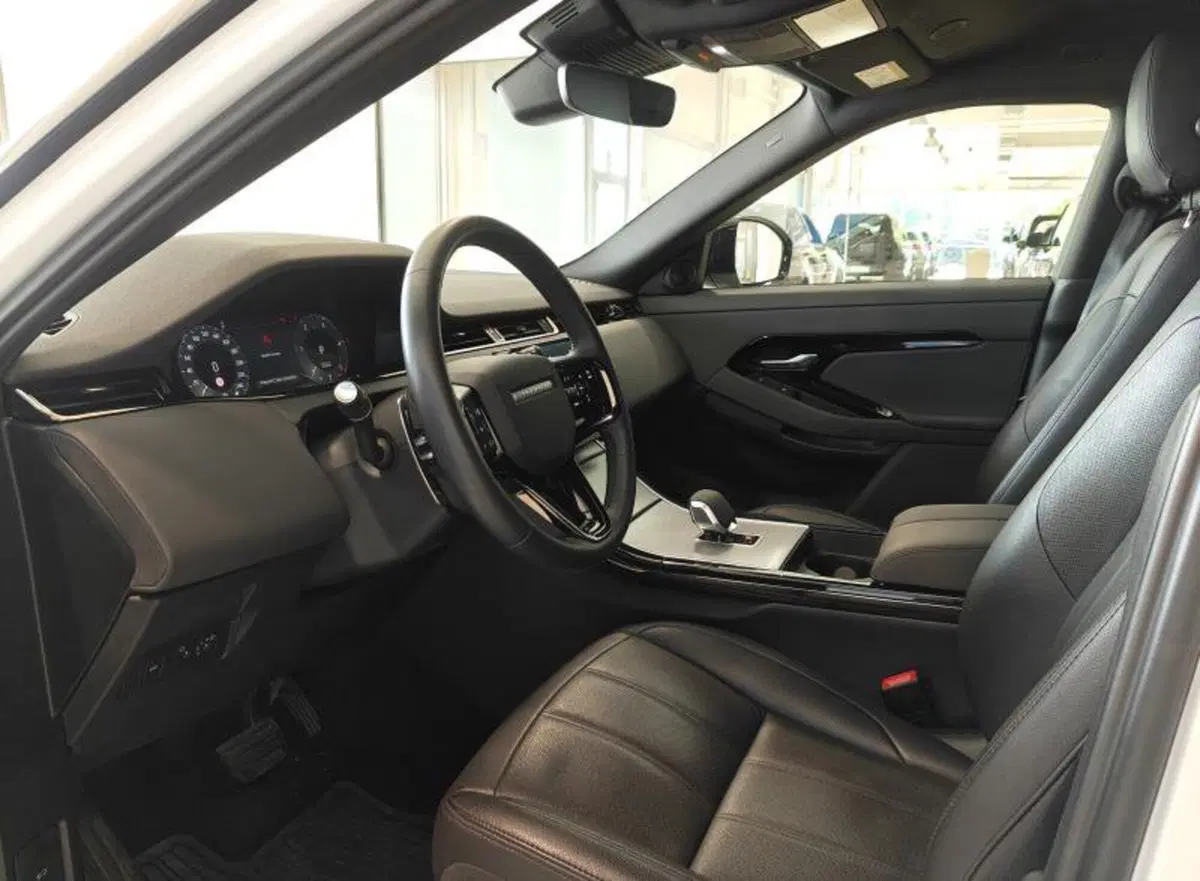 Land Rover Range Rover Evoque usata a Venezia (10)
