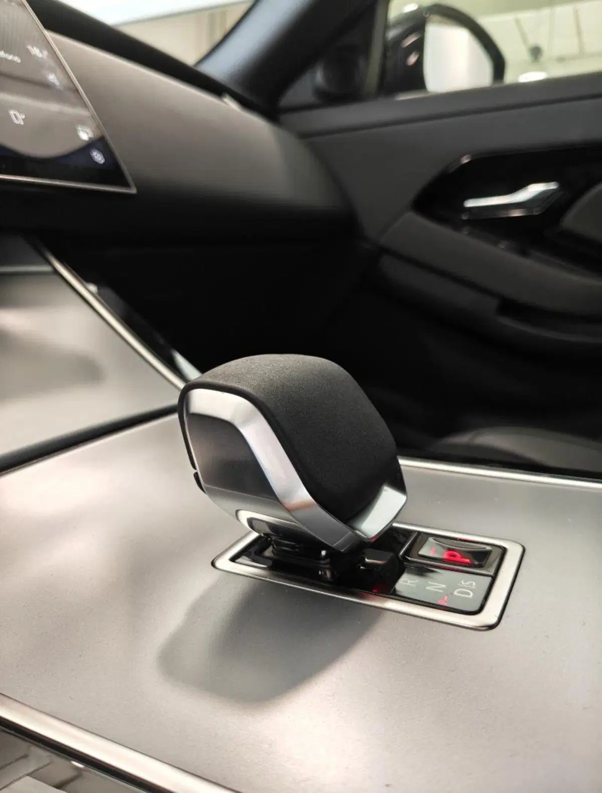 Land Rover Range Rover Evoque usata a Venezia (17)