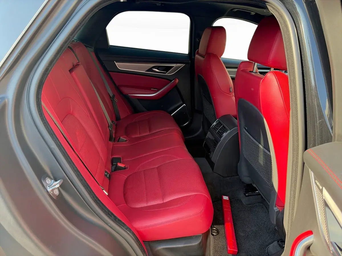 Jaguar F-Pace usata a Modena (11)