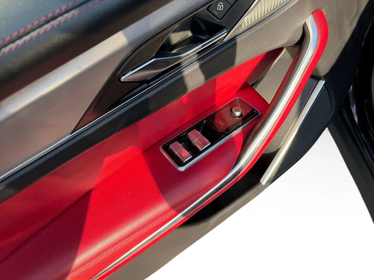 Jaguar F-Pace usata a Modena (14)