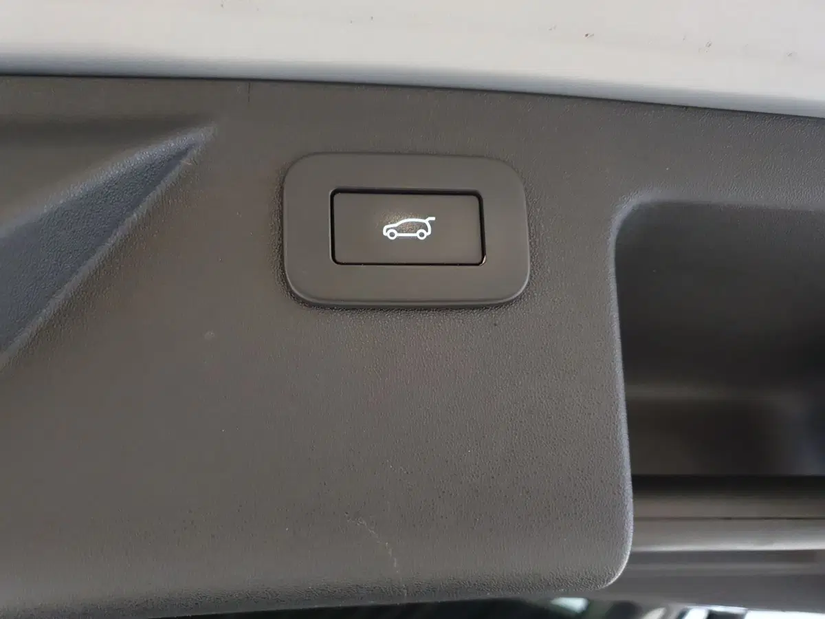 Land Rover Discovery Sport usata a Monza e Brianza (10)
