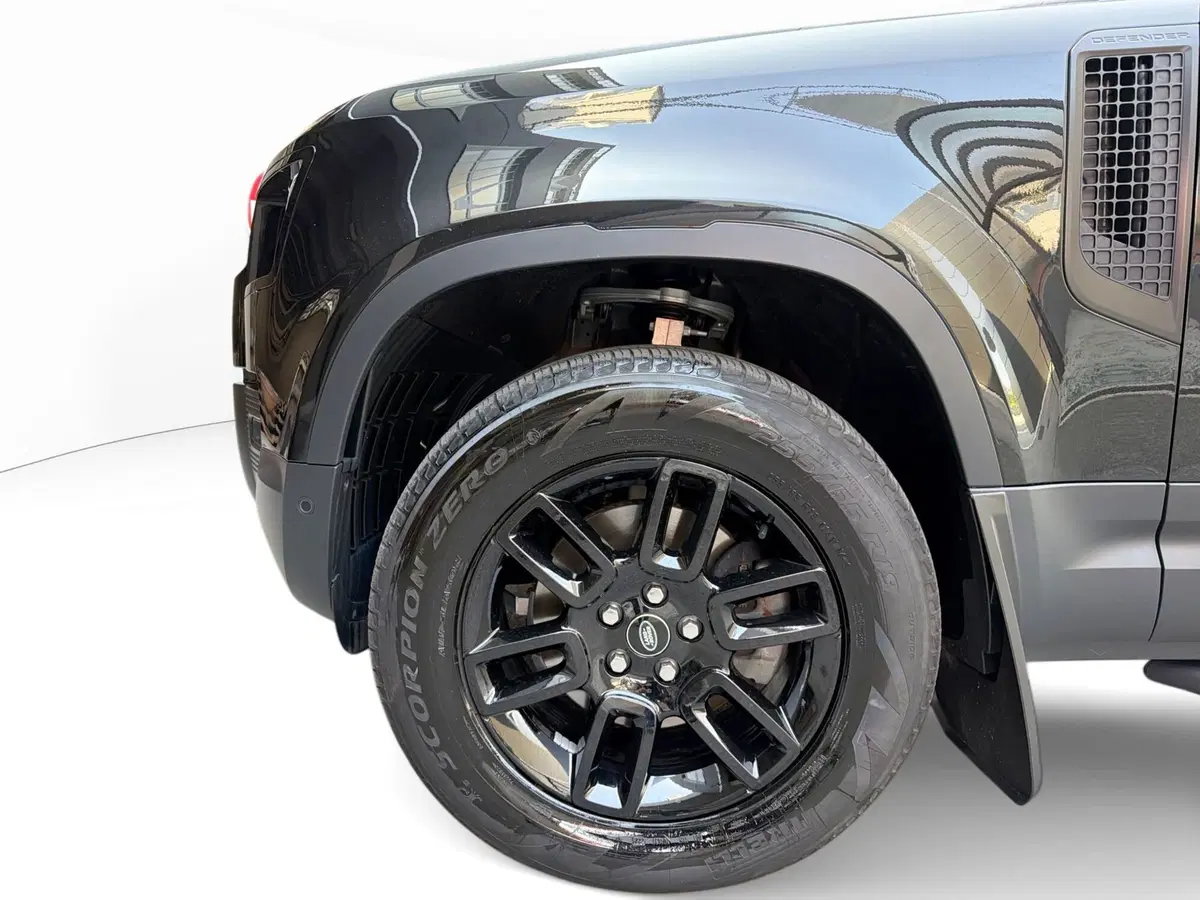 Land Rover Defender usata a Modena (13)