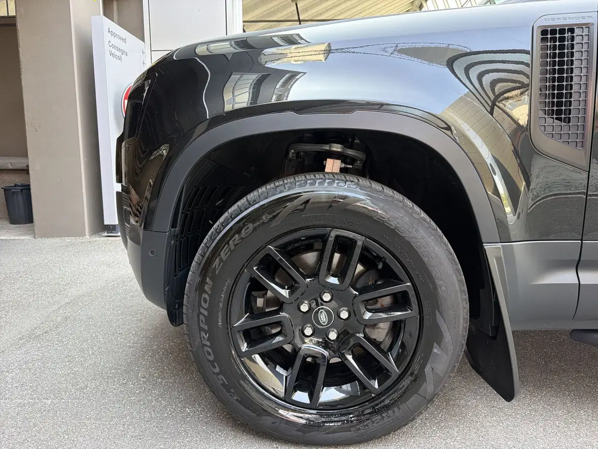 Land Rover Defender usata a Modena (18)