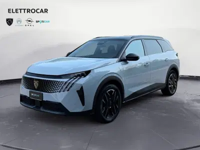 Peugeot 5008 1.2 hybrid GT 145cv 7p.ti e-dcs6 del 2025 usata a Bassano del Grappa