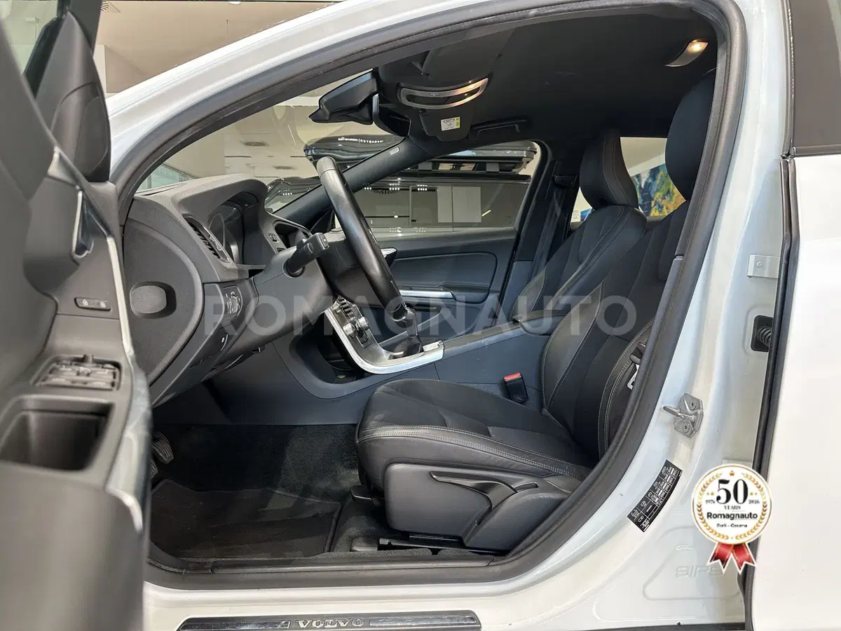 Volvo V60 Cross Country usata a Forlì-Cesena (14)