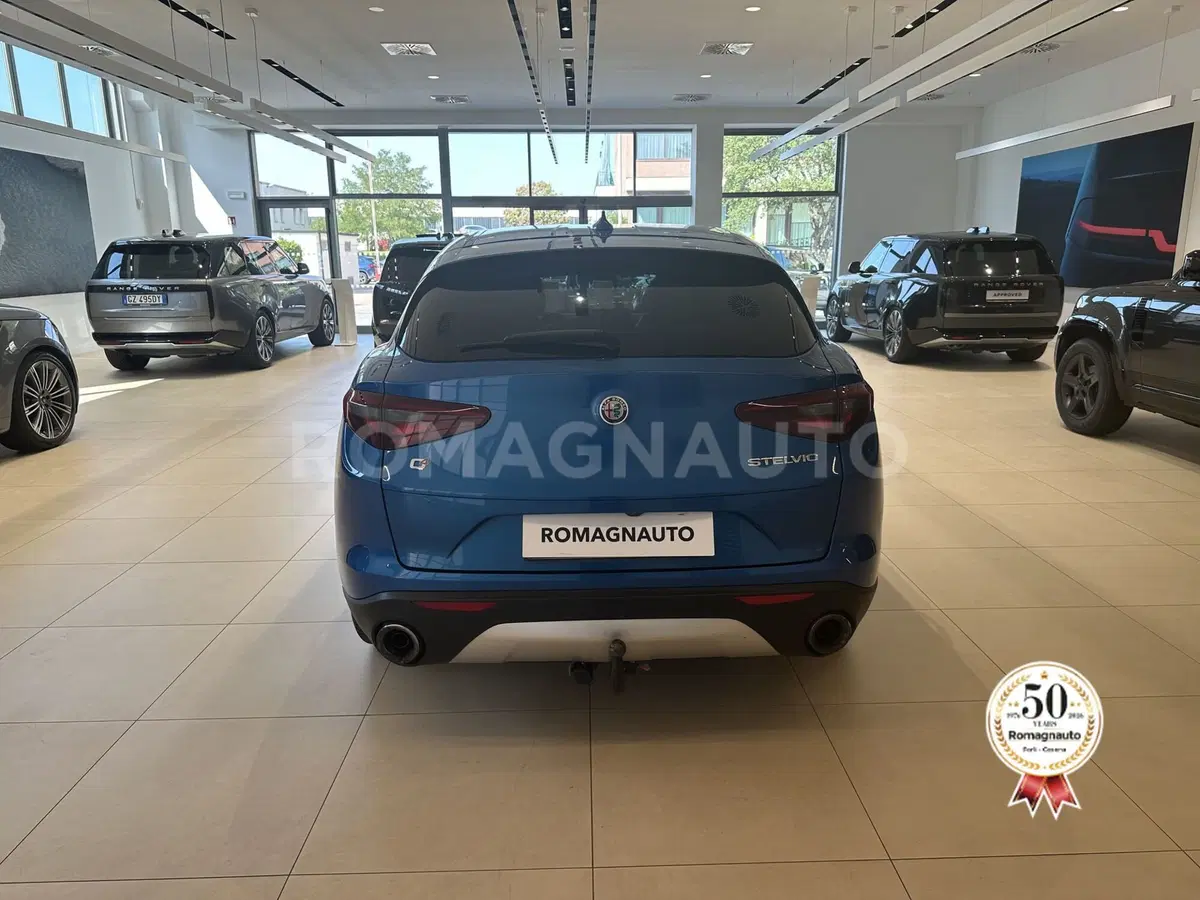 Alfa Romeo Stelvio usata a Forlì-Cesena (6)