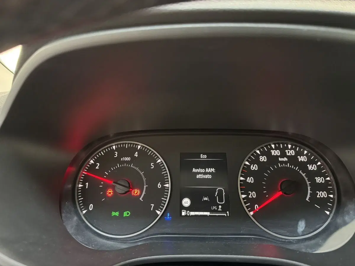 Dacia Sandero Stepway usata a Verbano Cusio Ossola (14)