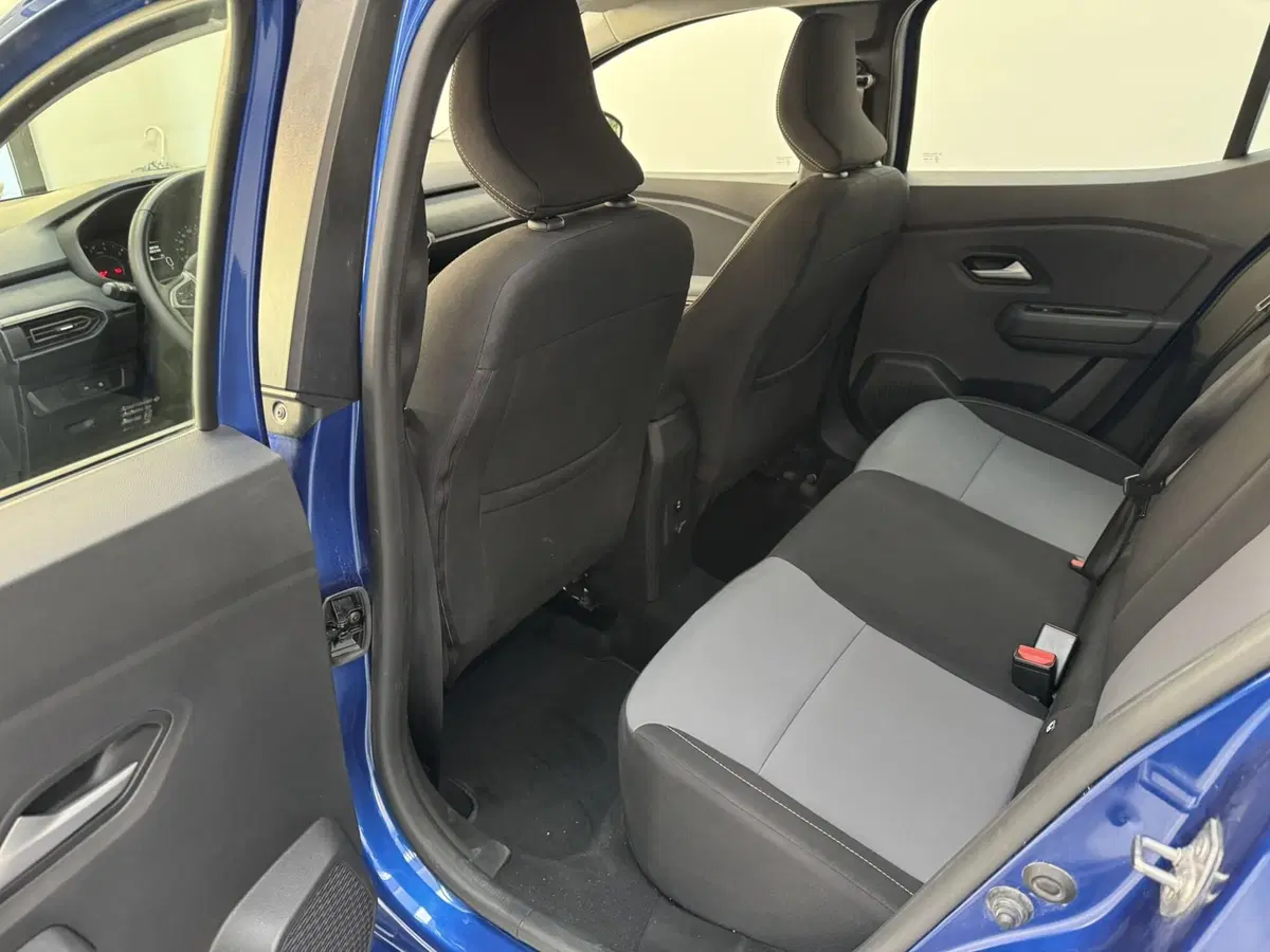 Dacia Sandero Stepway usata a Verbano Cusio Ossola (4)