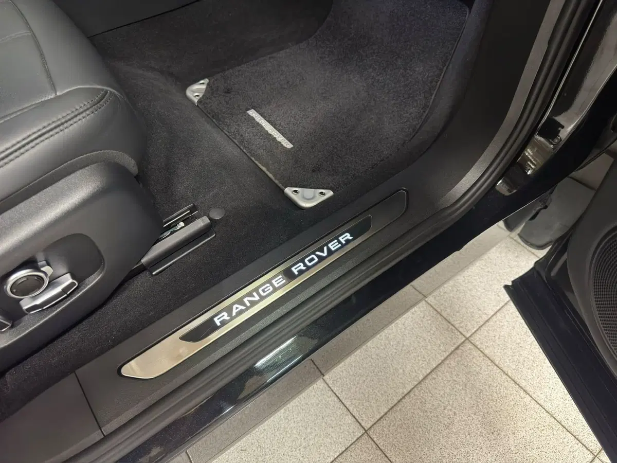 Land Rover Range Rover Evoque usata a Novara (9)