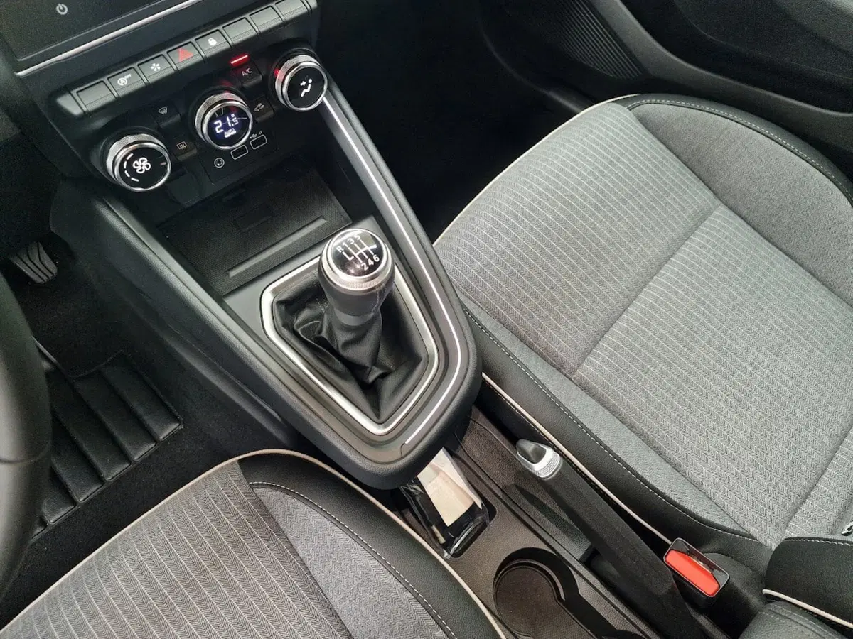 Renault Clio usata a Verbano Cusio Ossola (12)