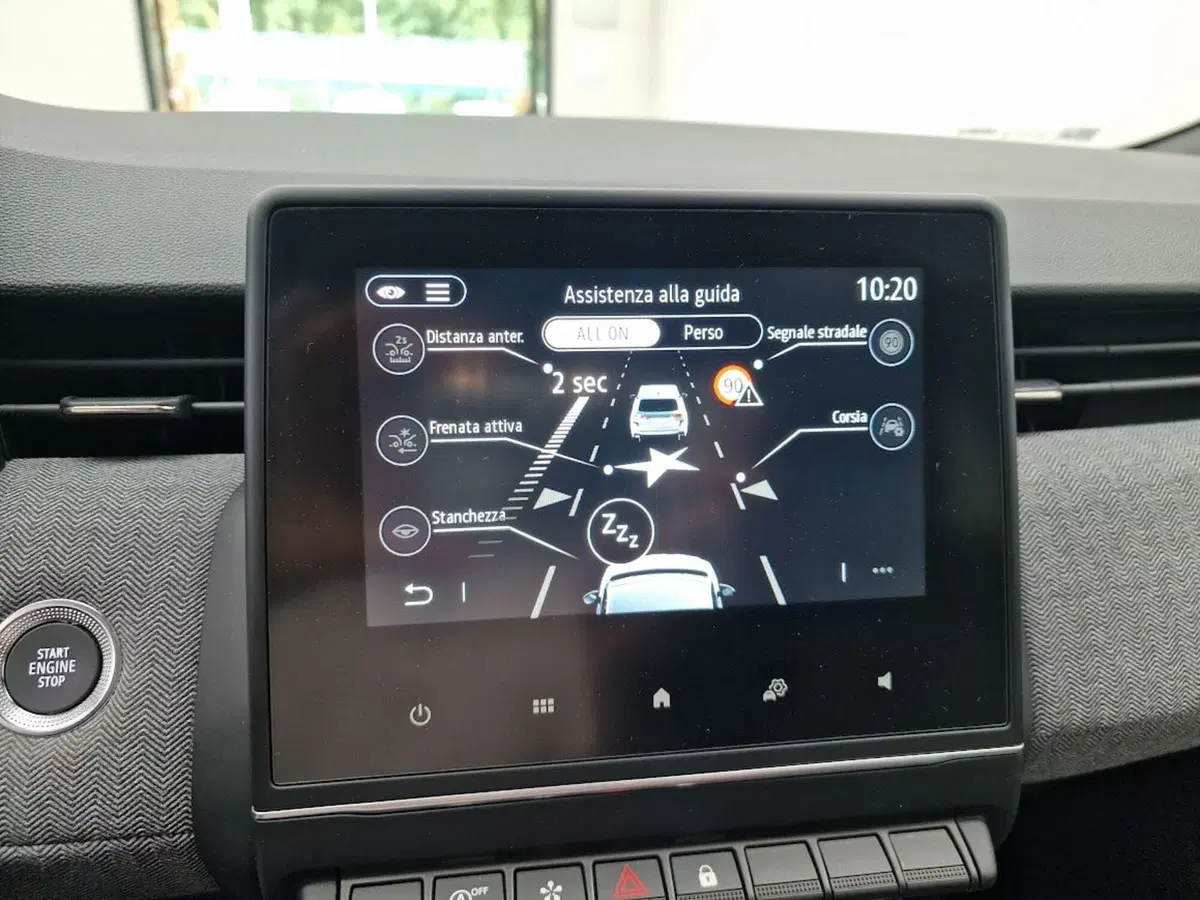 Renault Clio usata a Verbano Cusio Ossola (15)