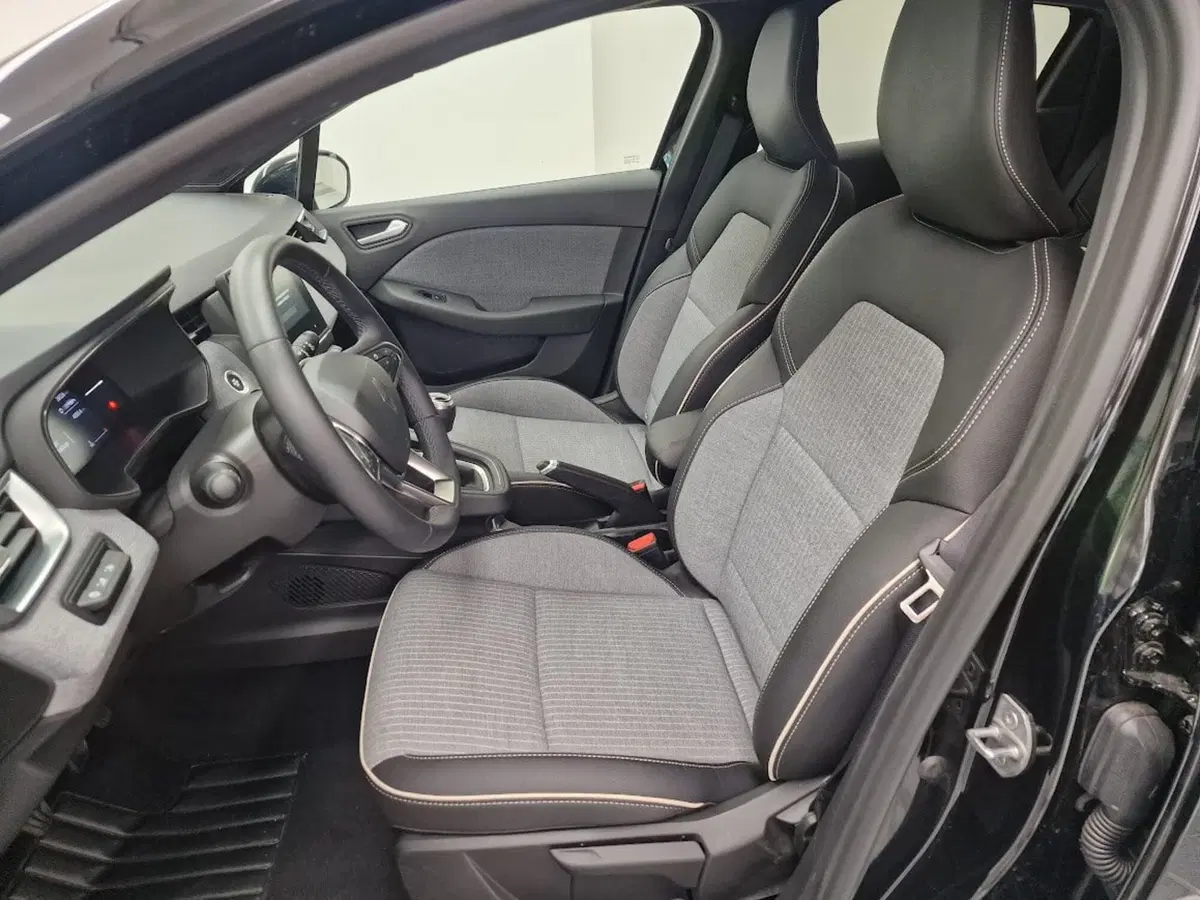 Renault Clio usata a Verbano Cusio Ossola (3)